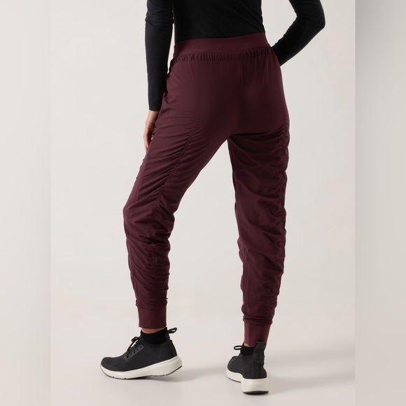 Athleta Altitude II Lined Pant - Picture 3 of 8